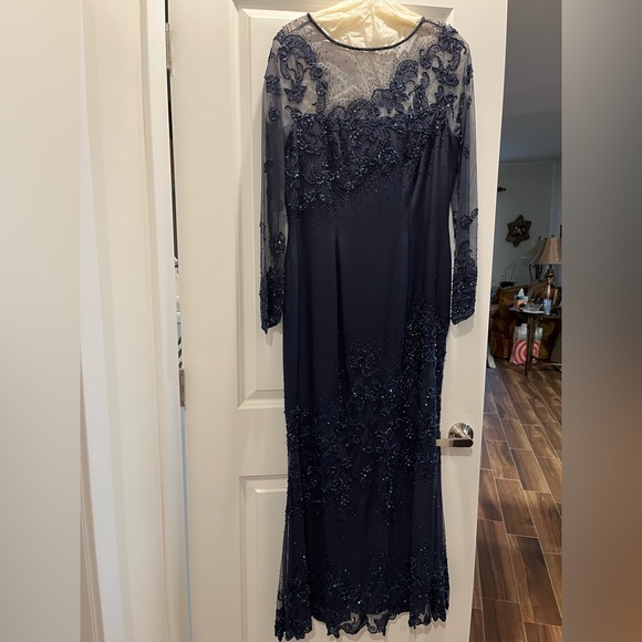 Mother of the Bride blue sequin gown. Only worn twice in the last 24 years. - Picture 3 of 15